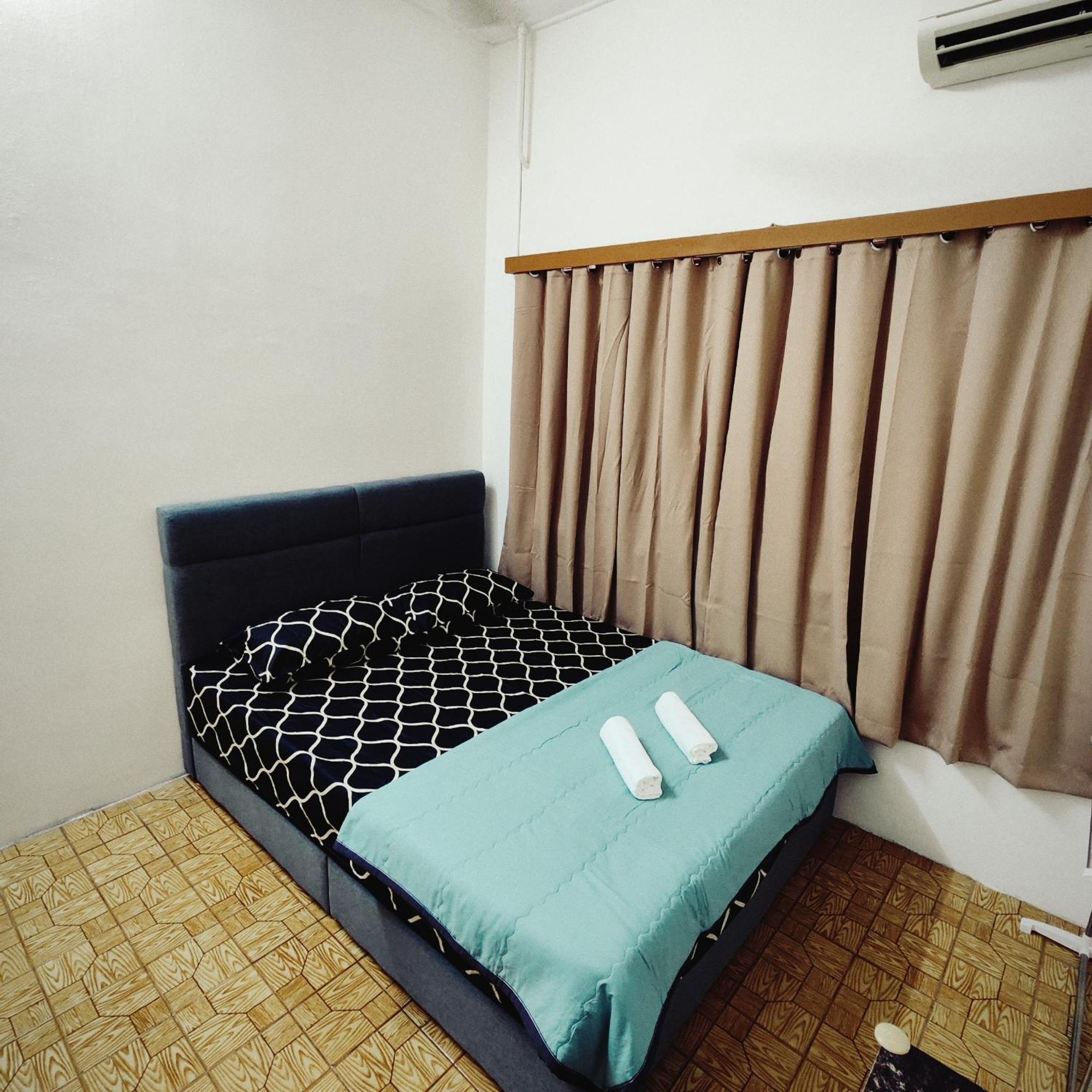 Cheras Landed Homestay 4Br - 10Pax - Mrt Suntex Экстерьер фото