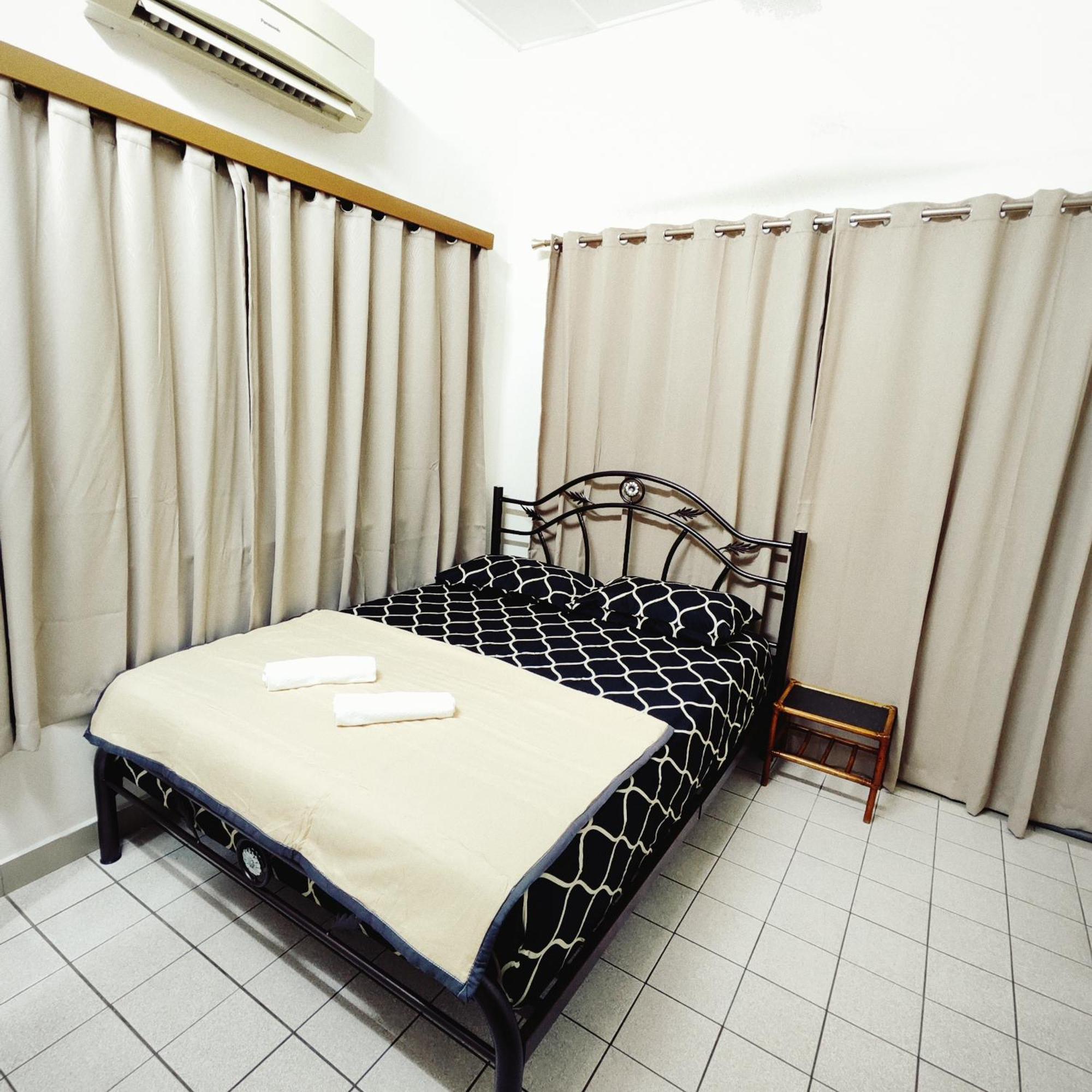 Cheras Landed Homestay 4Br - 10Pax - Mrt Suntex Экстерьер фото